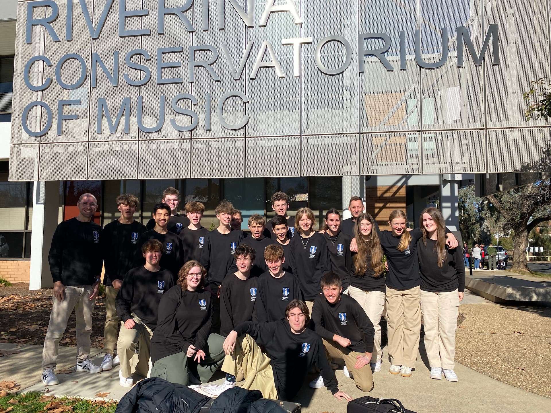 music students in front of Riverina Conservatorium of Music