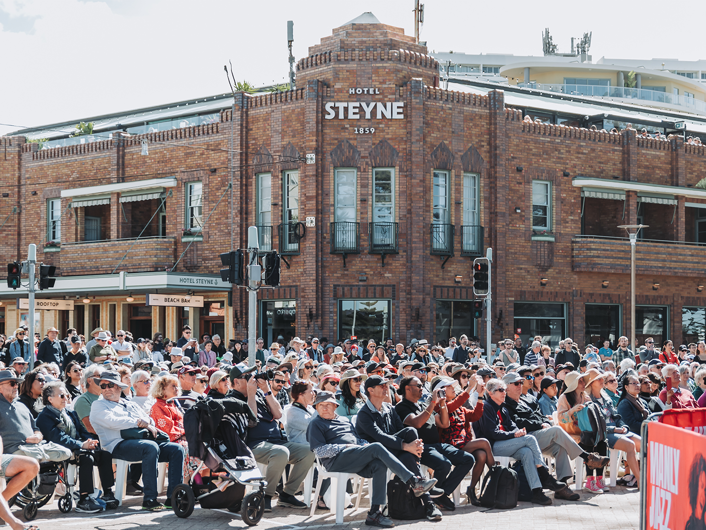 exterior of hotel steyne building during Manly Jazz