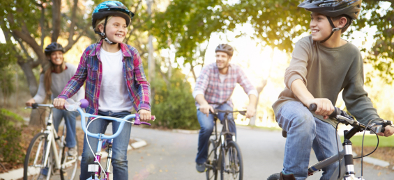 Children on bikes 
