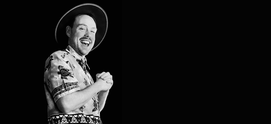 Black and white image of comedian sean murphy