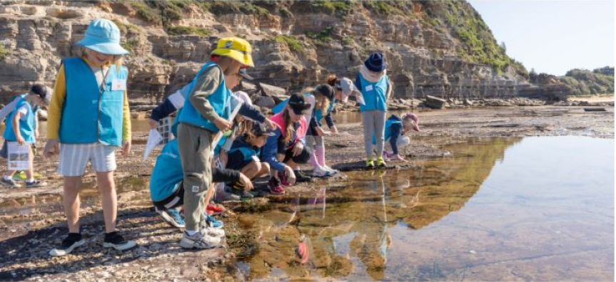 Kids being marine biologists at Kids on the Coast program