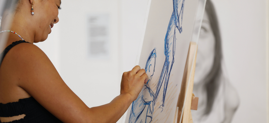 Woman at easel life drawing sketch