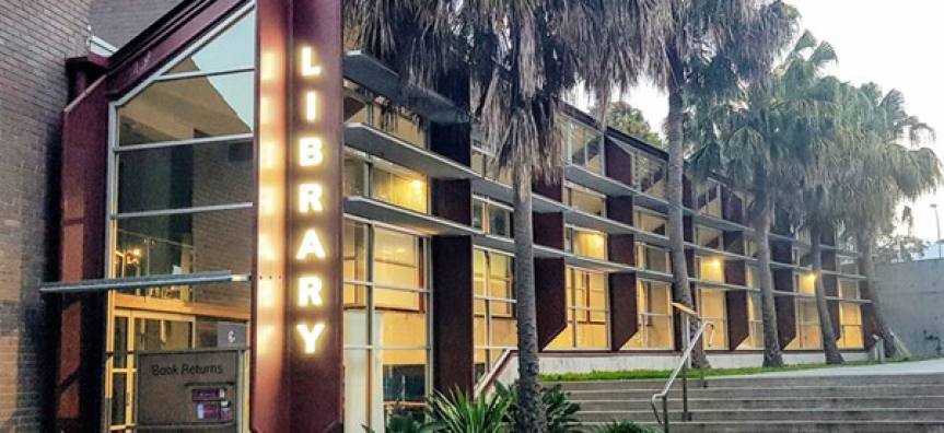 Mona Vale Library Front Doors