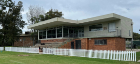 Loudon Marston Grandstand at Weldon Oval