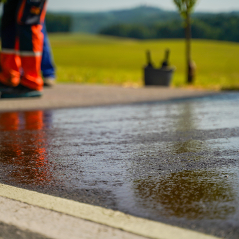 Bitumen road